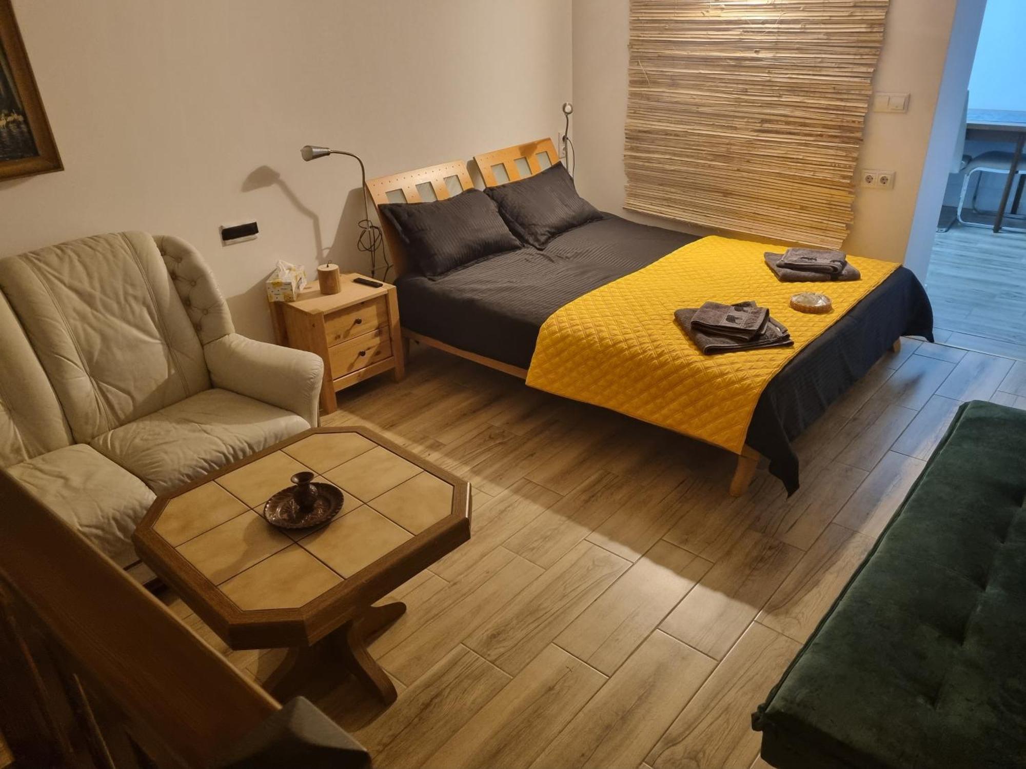 Ultracentral Garage Studio บิสตริซา ภายนอก รูปภาพ